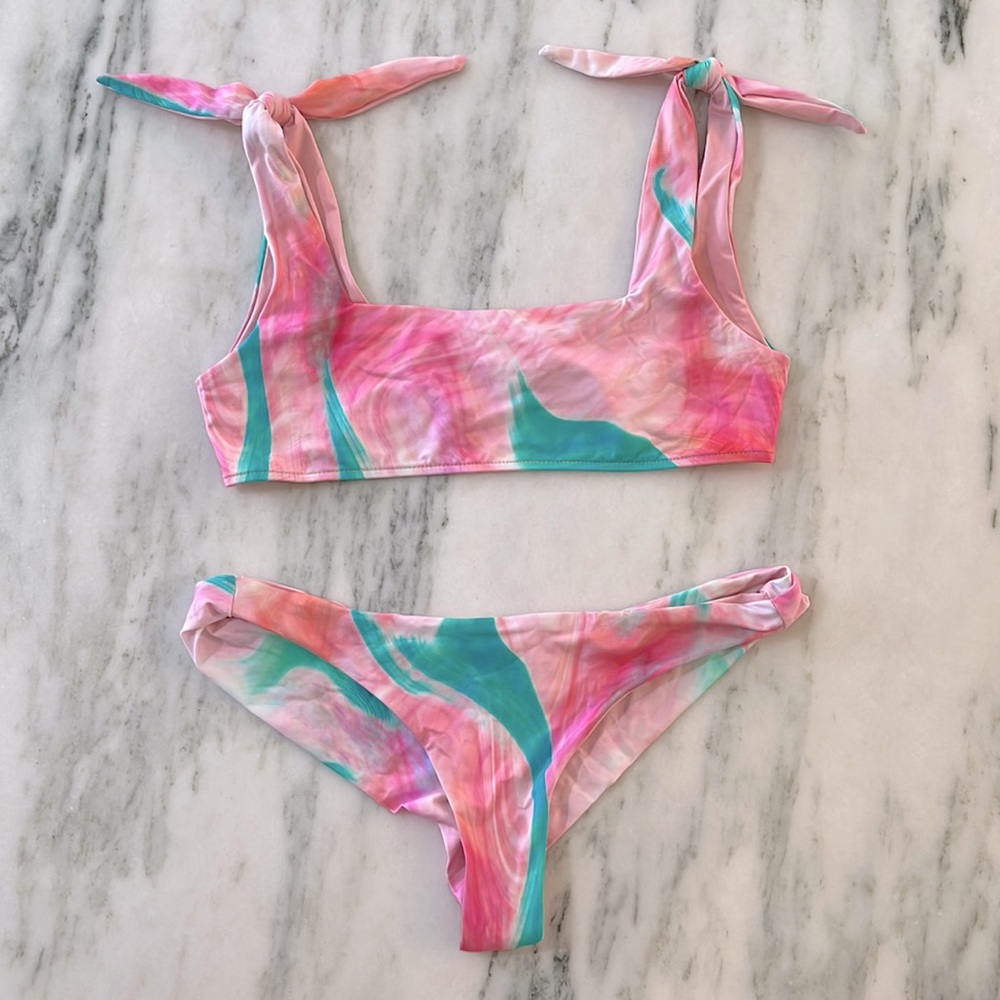Frankie’s Bikinis trippy bikini